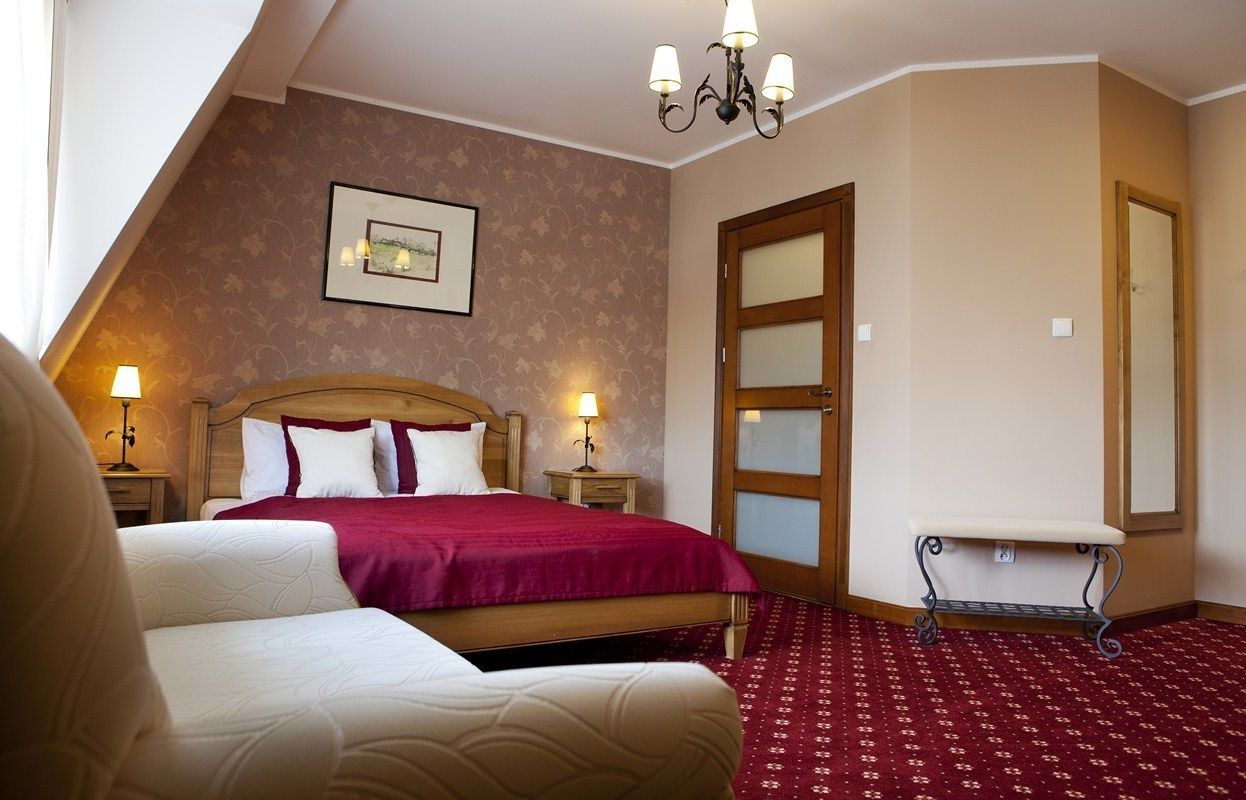 desk, blackout curtains, iron/ironing board, free wifi