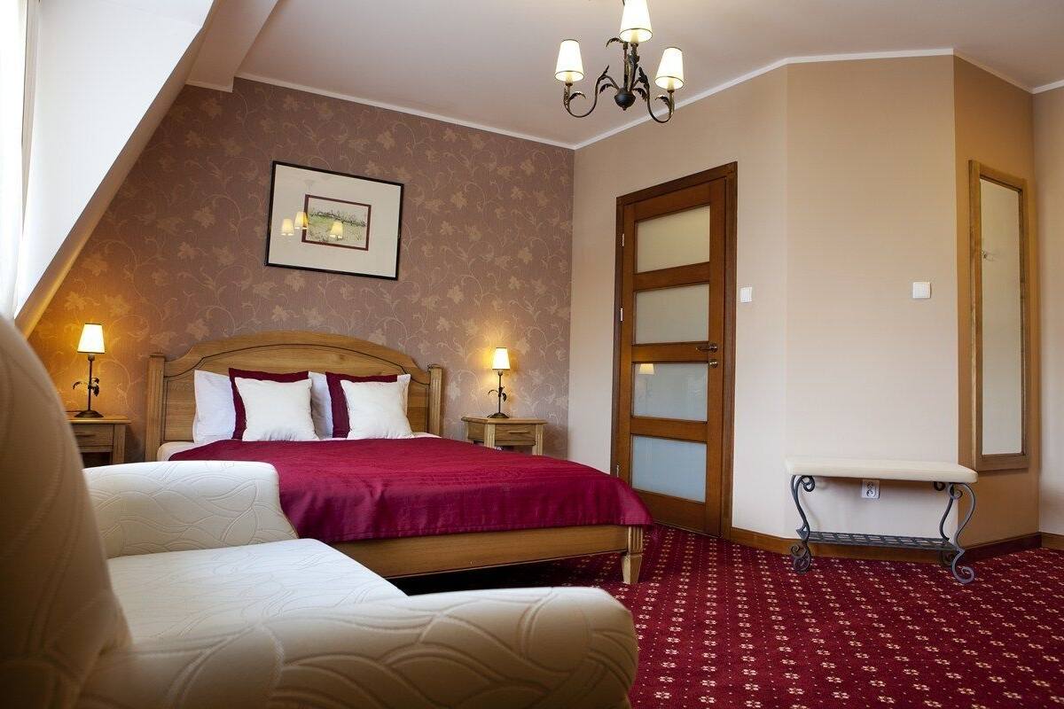 desk, blackout curtains, iron/ironing board, free wifi