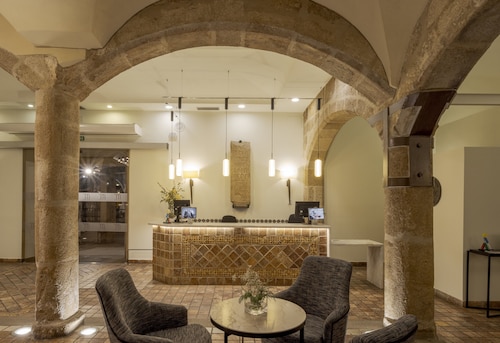 Hotel ILUNION Mérida Palace (8)