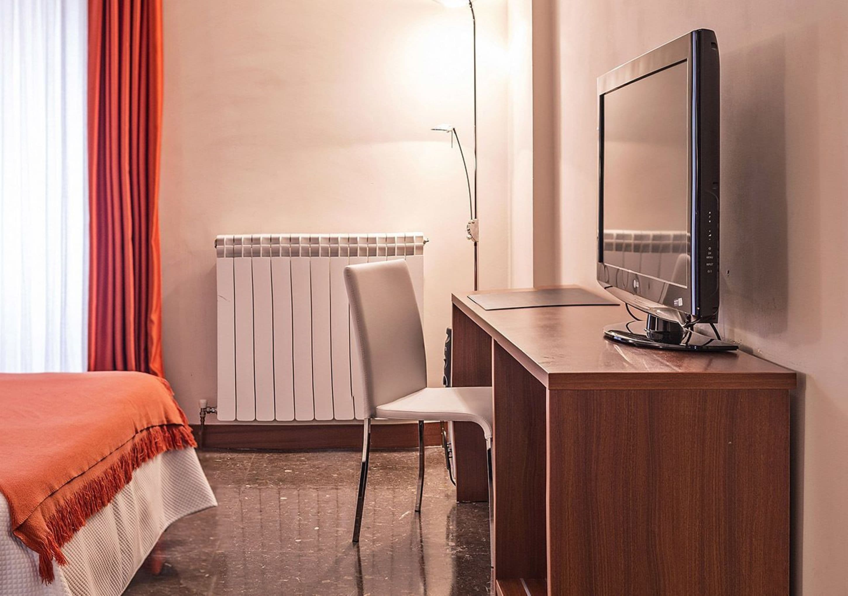 double room, 1 double bed, non smoking | in-room safe, desk, blackout curtains, free wifi
