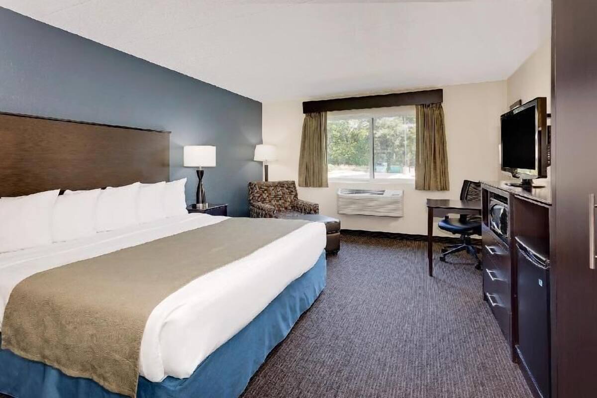 Pillow-top beds, in-room safe, desk, blackout curtains