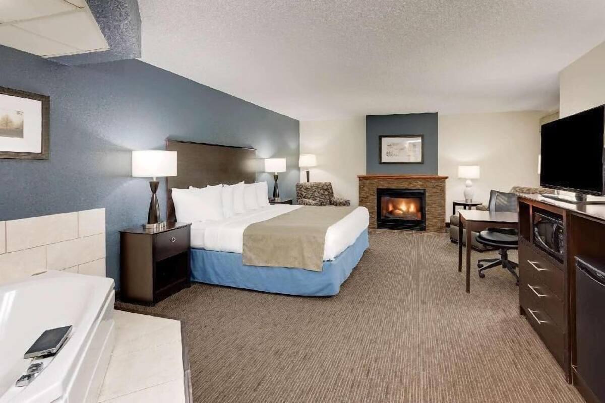 Pillow-top beds, in-room safe, desk, blackout curtains