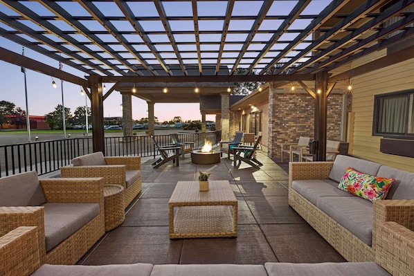 Front of property - Baymont by Wyndham Owatonna (Owatonna)