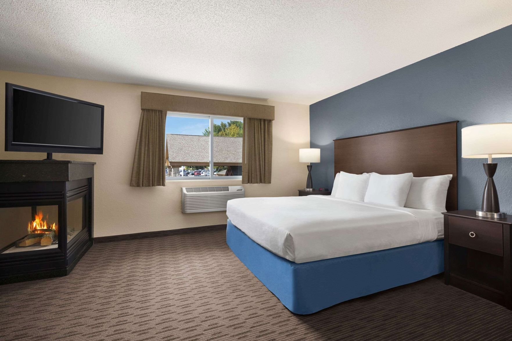 Pillow-top beds, in-room safe, desk, blackout curtains