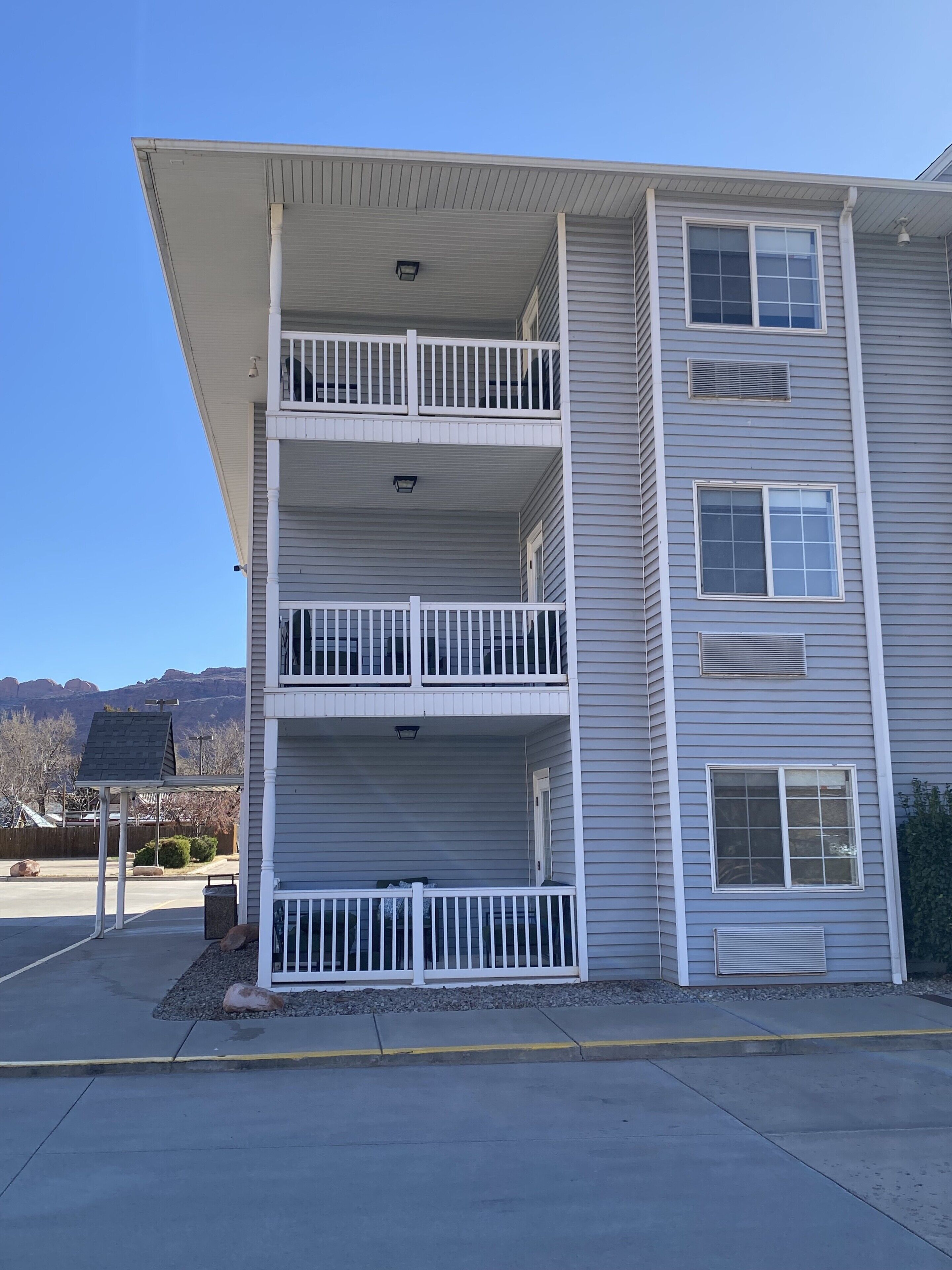 Photo - River Canyon Lodge