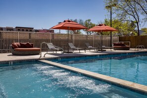 Außenpool (je nach Saison geöffnet)