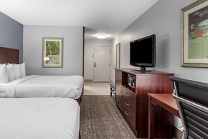 Pillowtop beds, desk, iron/ironing board, free WiFi