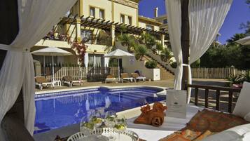 Luxury Apartment, 2 Bedrooms | Outdoor pool | Outdoor pool, sun loungers