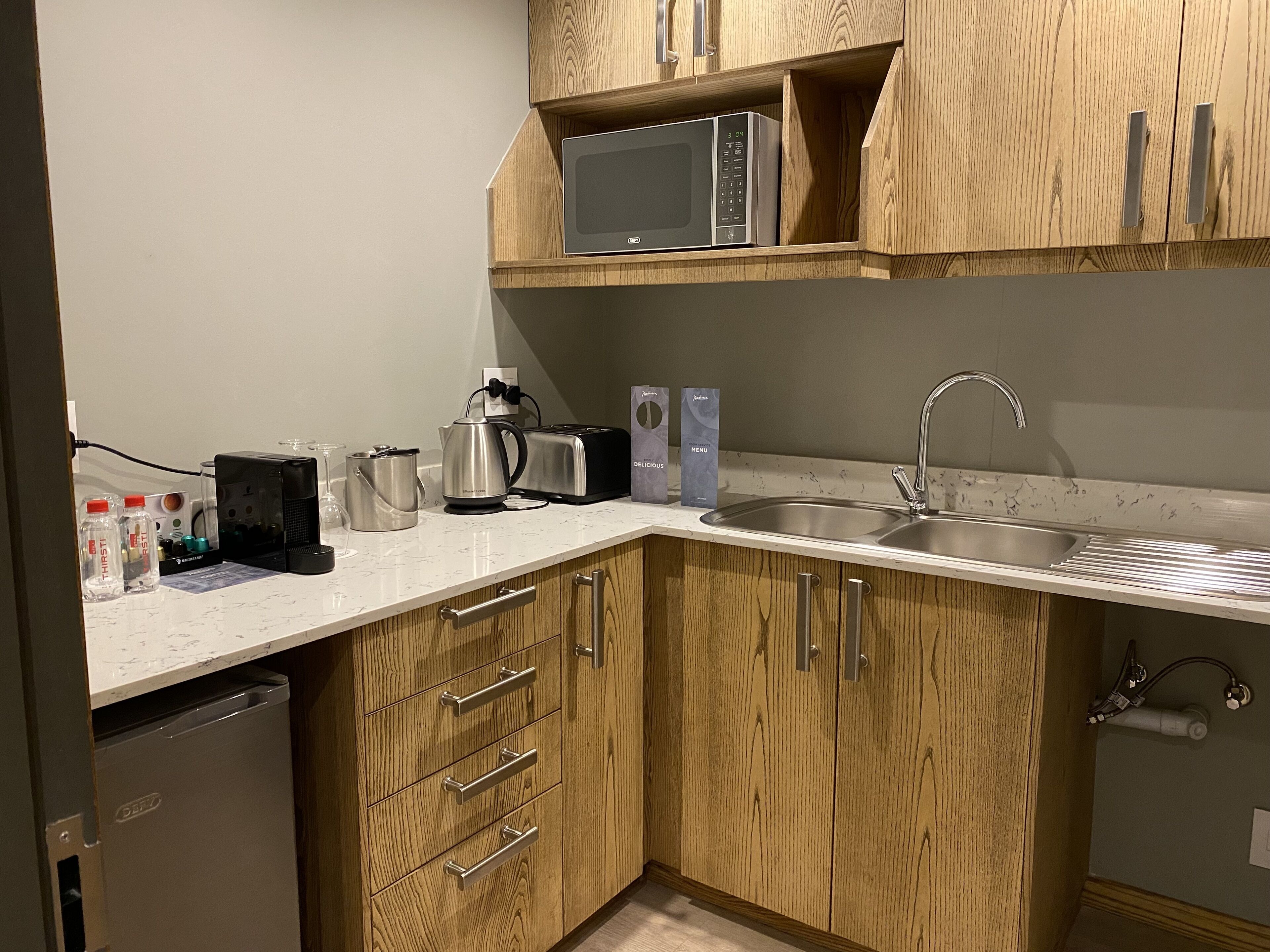 premium bedding, in-room safe, desk, laptop workspace