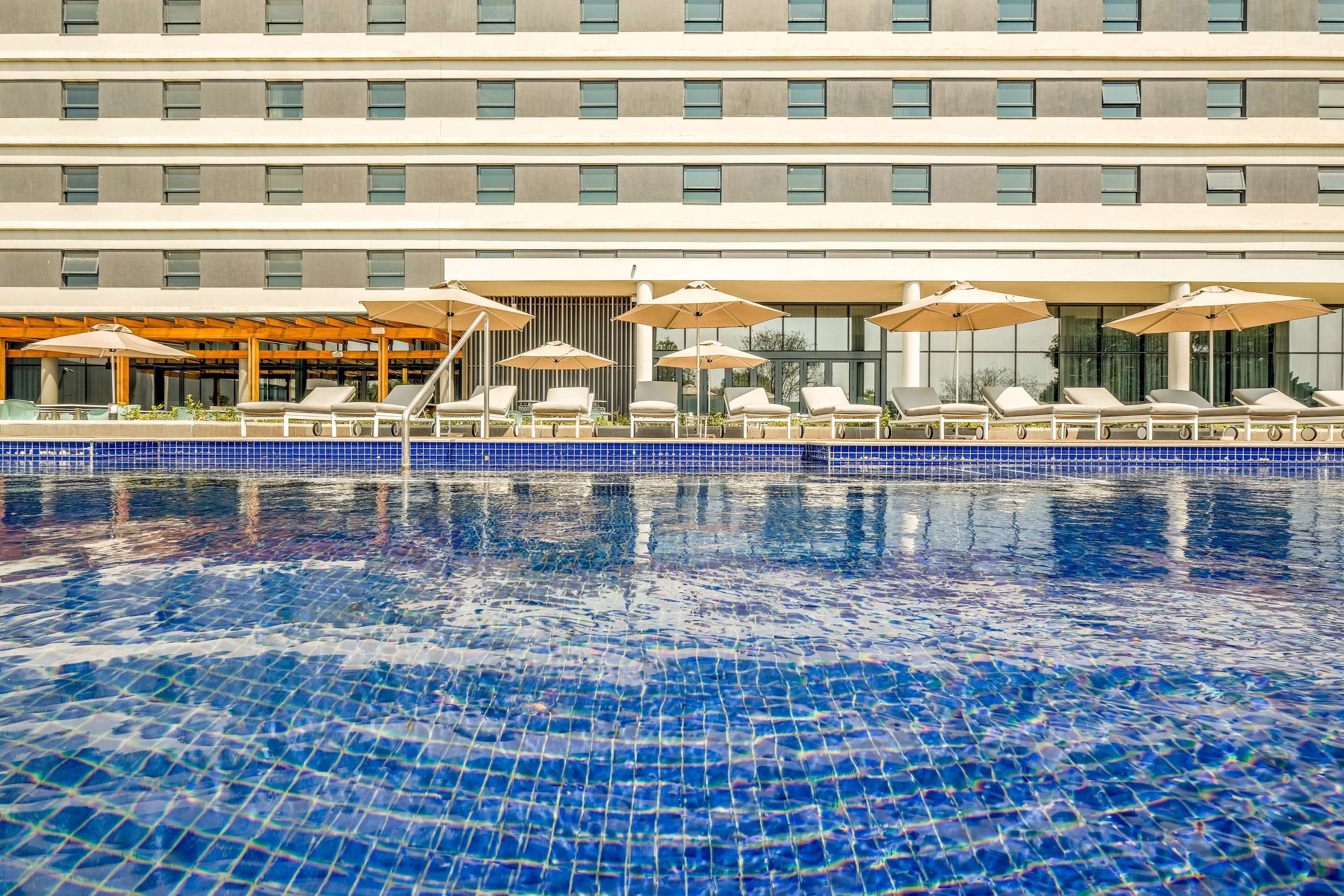 2 indoor pools, outdoor pool, pool loungers