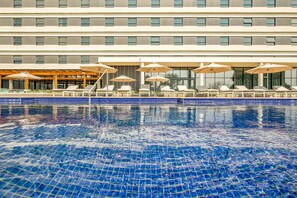 2 indoor pools, outdoor pool, pool loungers - Radisson Hotel and Convention Centre OR Tambo Airport (Kempton Park)