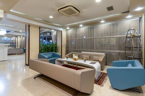 Lobby sitting area - Dies Hotel (Diyarbakir)