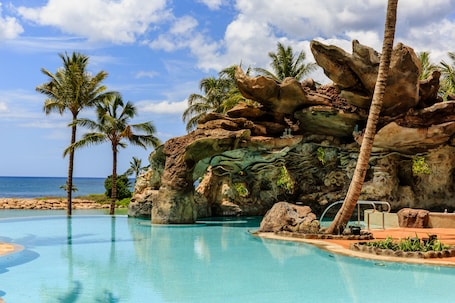 3 outdoor pools, cabanas (surcharge), pool umbrellas. Aulani, Disney Vacation Club Villas