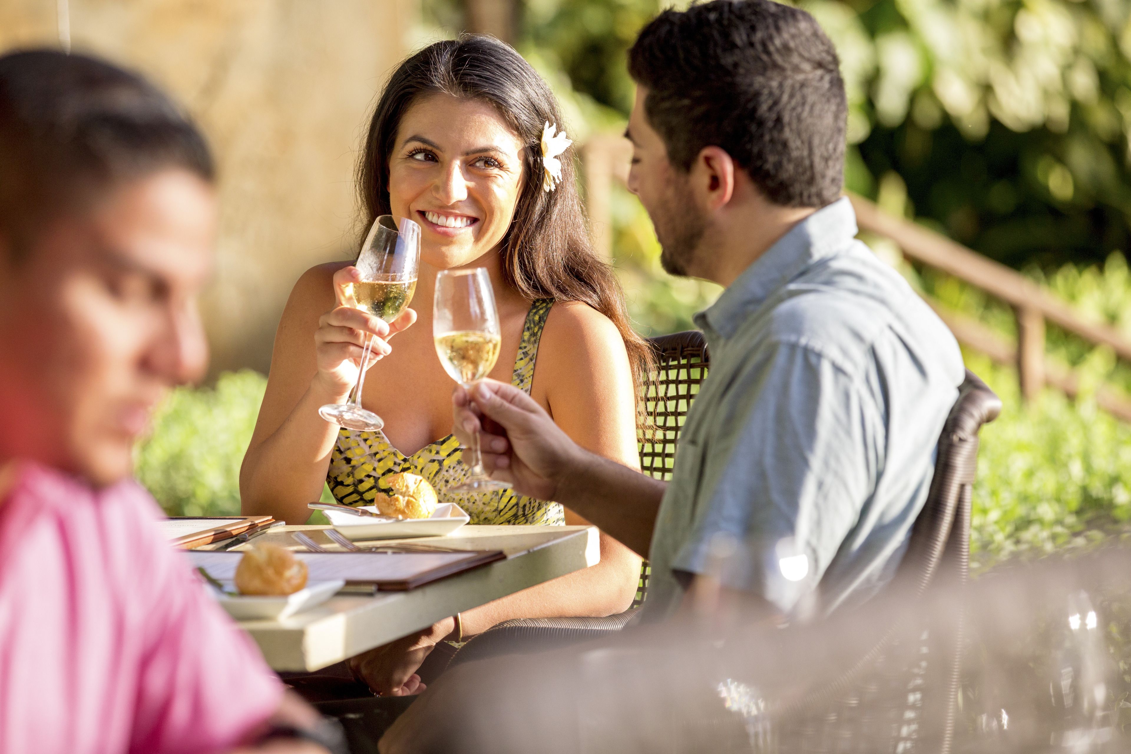 2 restaurants, breakfast, lunch, dinner served; Hawaiian cuisine