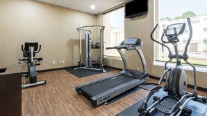 A gym with treadmills, elliptical machines, and weightlifting equipment. - Comfort Inn Kings Mountain (Kings Mountain)