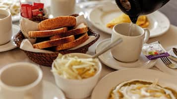 Desayuno buffet incluido todos los días