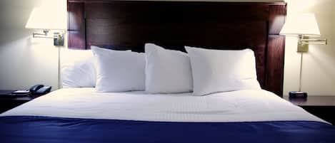 Executive Suite, 1 King Bed | 1 bedroom, premium bedding, desk, soundproofing