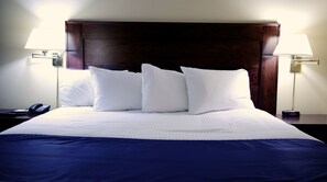 Executive Suite, 1 King Bed | 1 bedroom, premium bedding, desk, soundproofing - St. Christopher's Hotel (Channel-Port aux Basques)