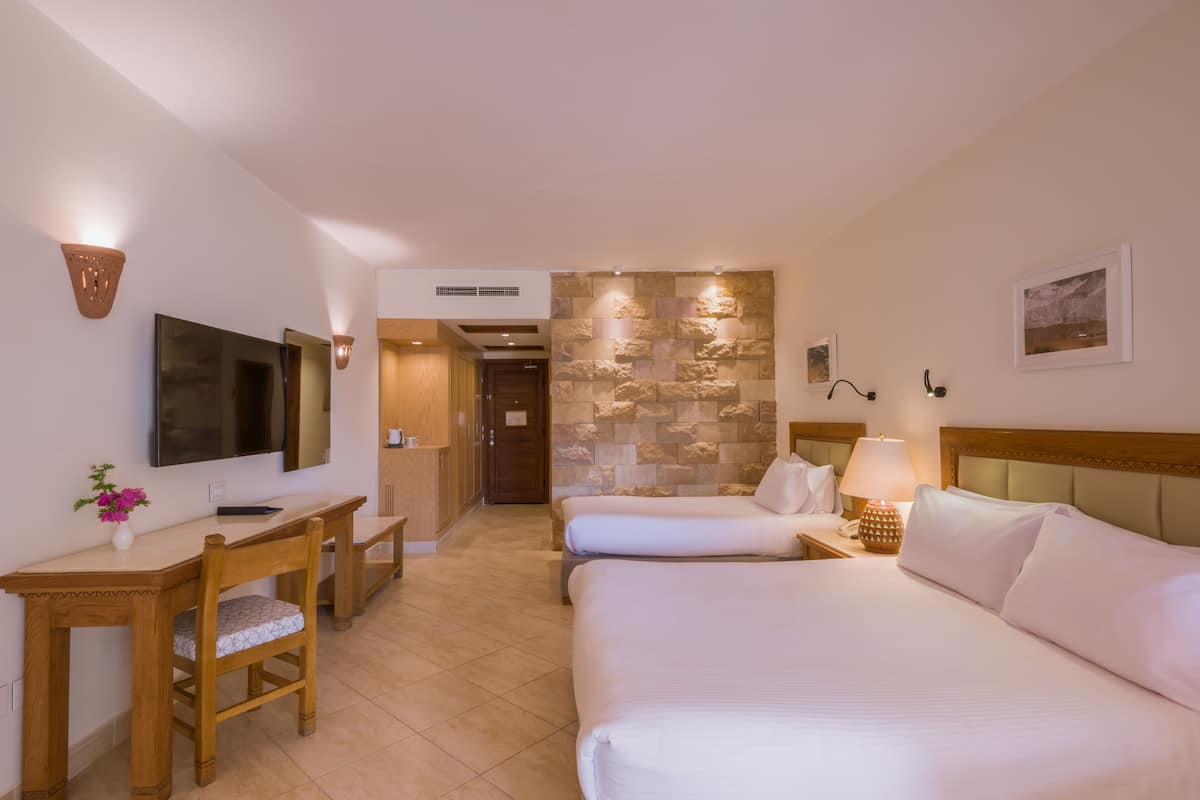 2 habitaciones y artículos del minibar gratis