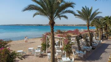 Beach bar