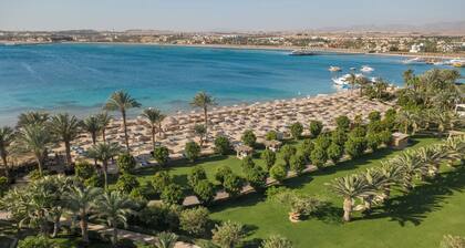 Fort Arabesque Resort, Spa & Villas