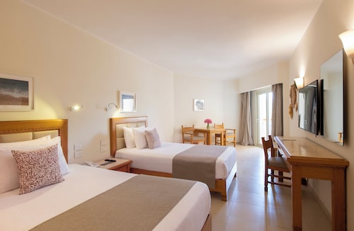 Fort Arabesque Resort, Spa & Villas