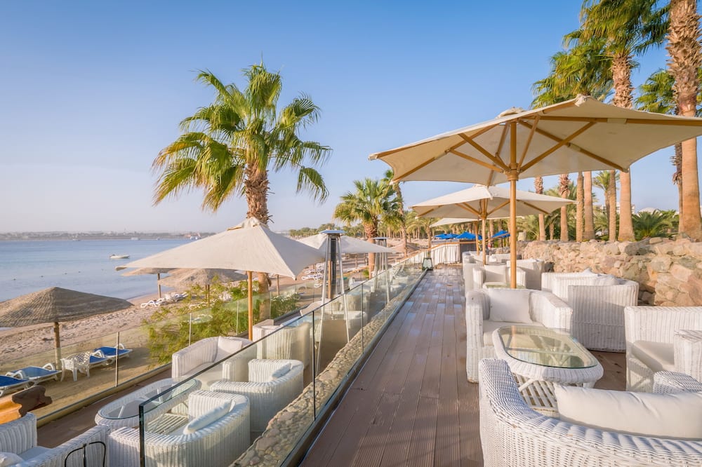 Fort Arabesque Resort, Spa & Villas