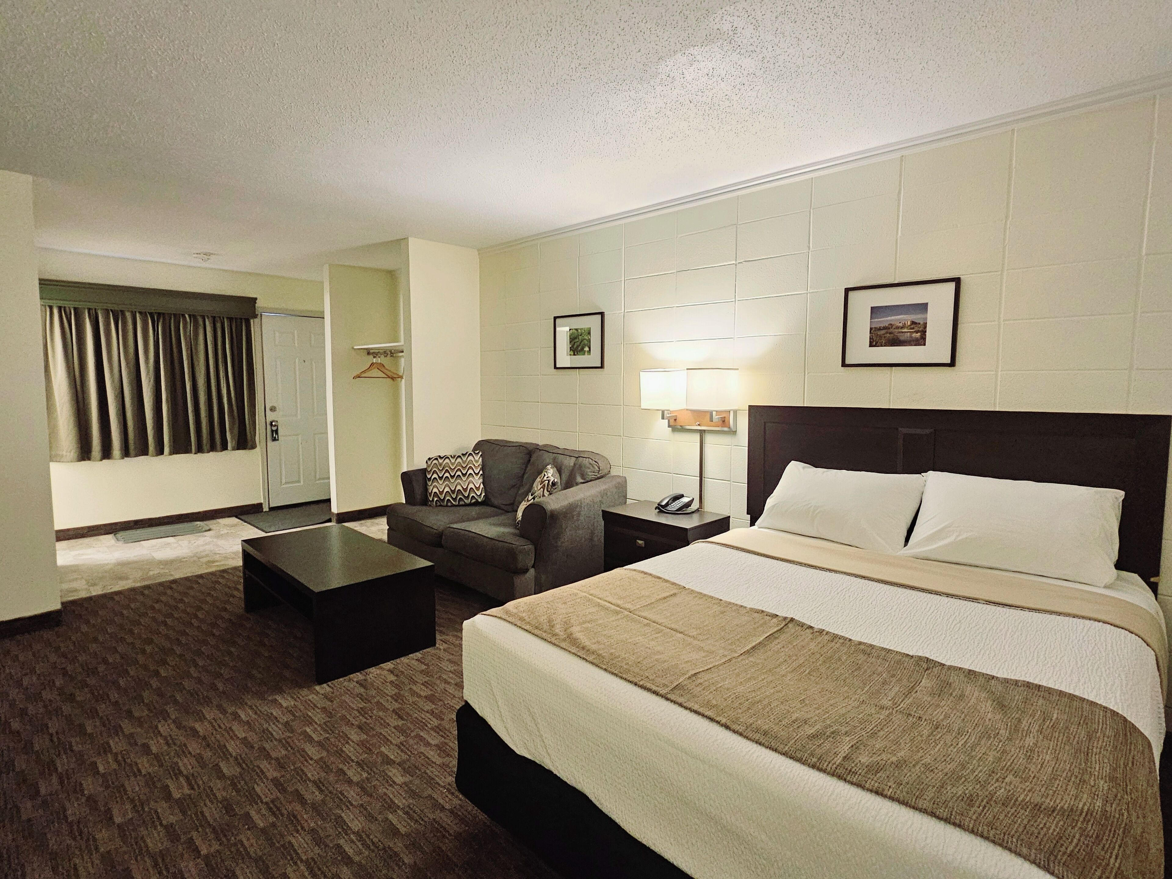 Phòng Tiêu chuẩn, 1 giường cỡ queen | Bàn, phòng cách âm, bàn ủi/dụng cụ ủi quần áo 