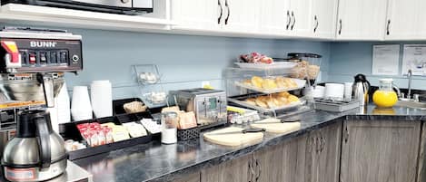 Petit déjeuner continental compris tous les jours