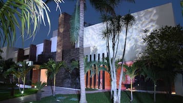 واجهة المنشأة