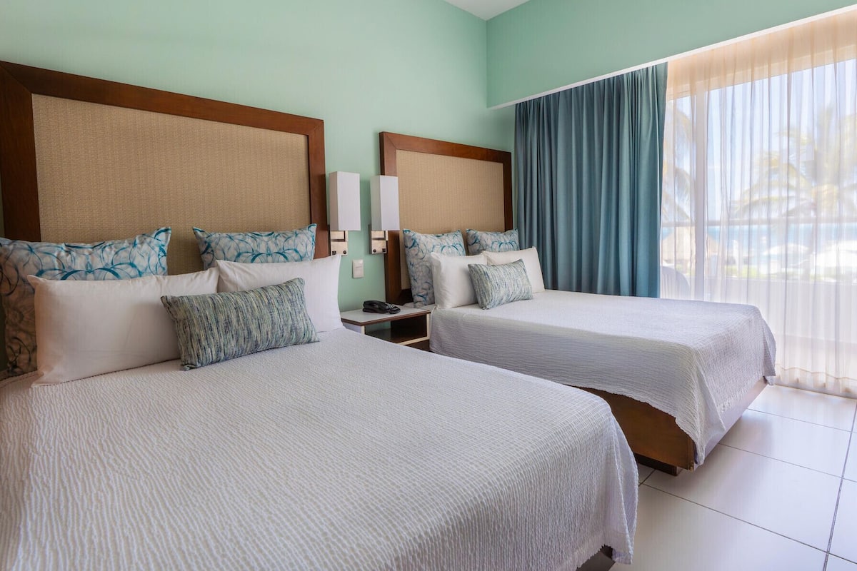 1 bedroom, minibar, in-room safe, individually decorated