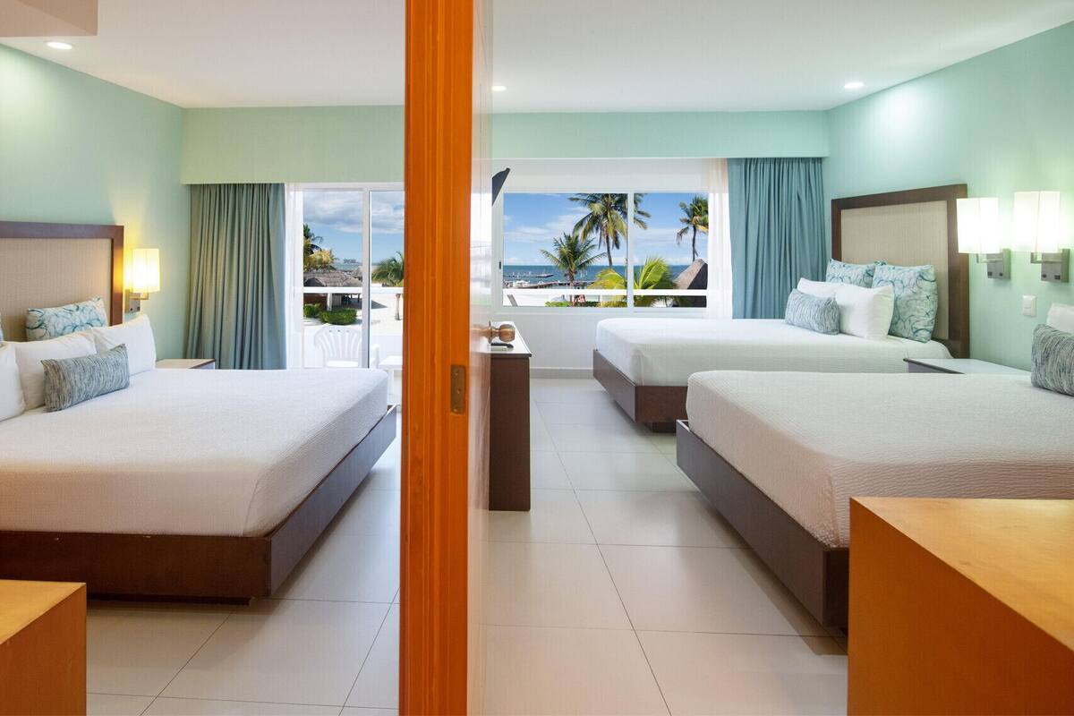 Minibar, in-room safe, individually decorated, blackout drapes