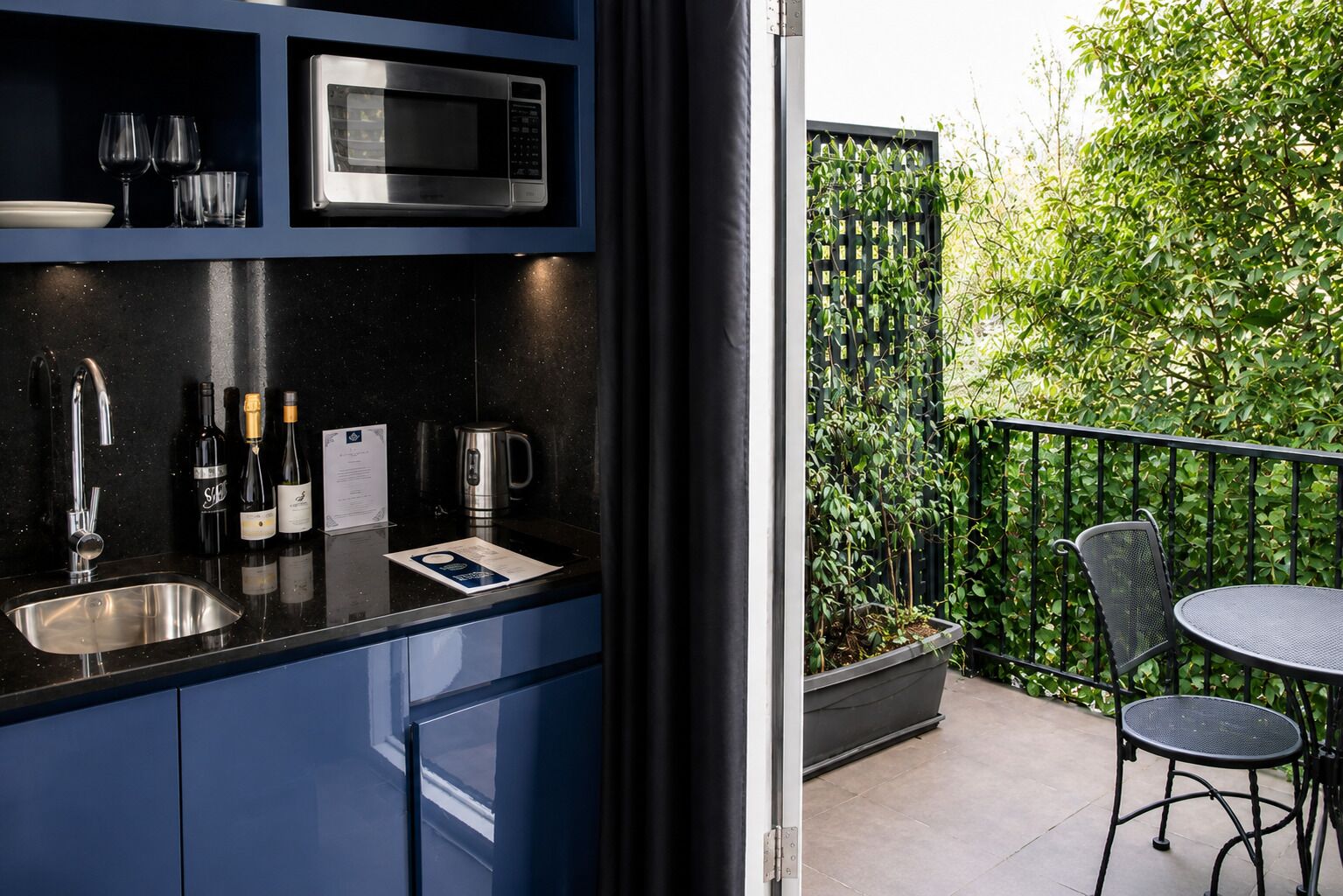 Terrace Double Room with Shared Bathroom | Private kitchen