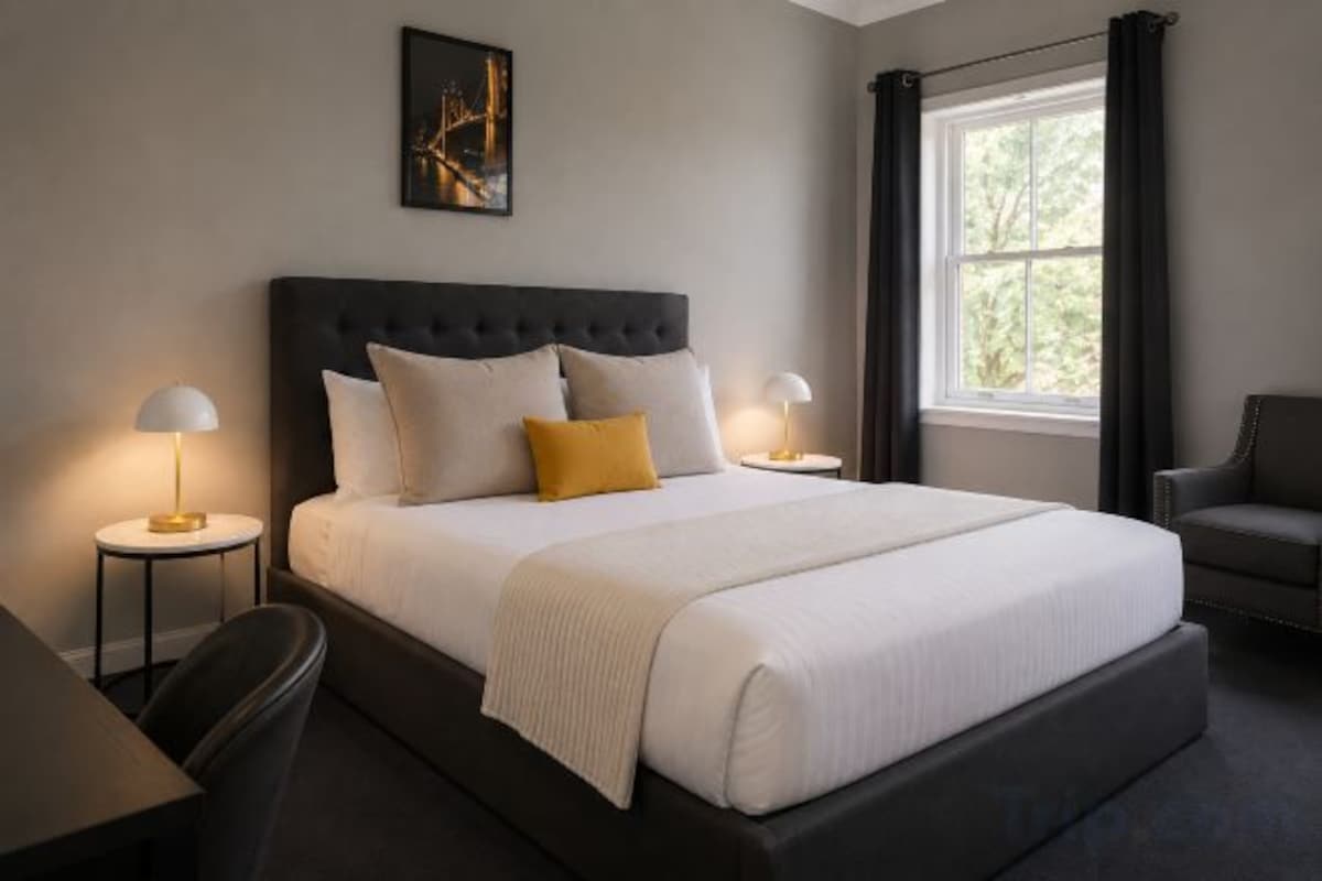 Ropa de cama de alta calidad y cortinas blackout