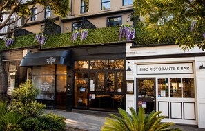 Front of property - Bayswater Boutique Lodge - Potts Point (Rushcutters Bay)