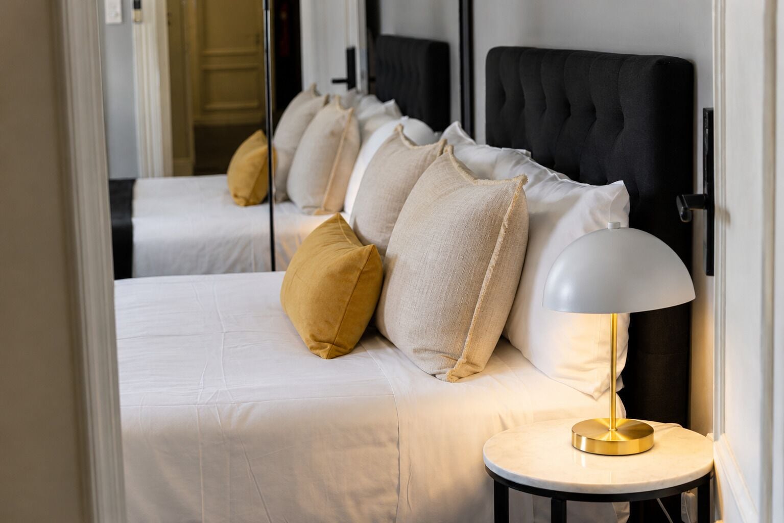Superior-Zimmer, 1 Queen-Bett, mit Bad | Hochwertige Bettwaren, individuell dekoriert, individuell eingerichtet