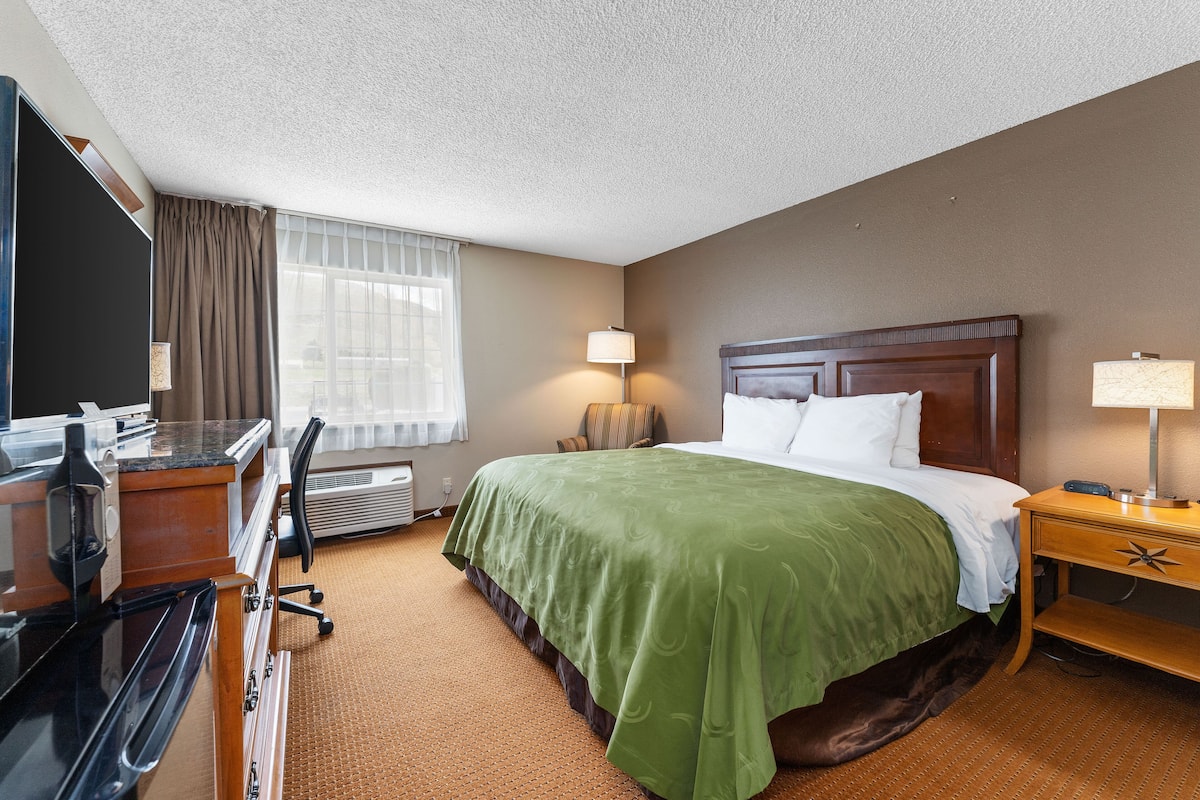 Down comforters, desk, blackout drapes, soundproofing
