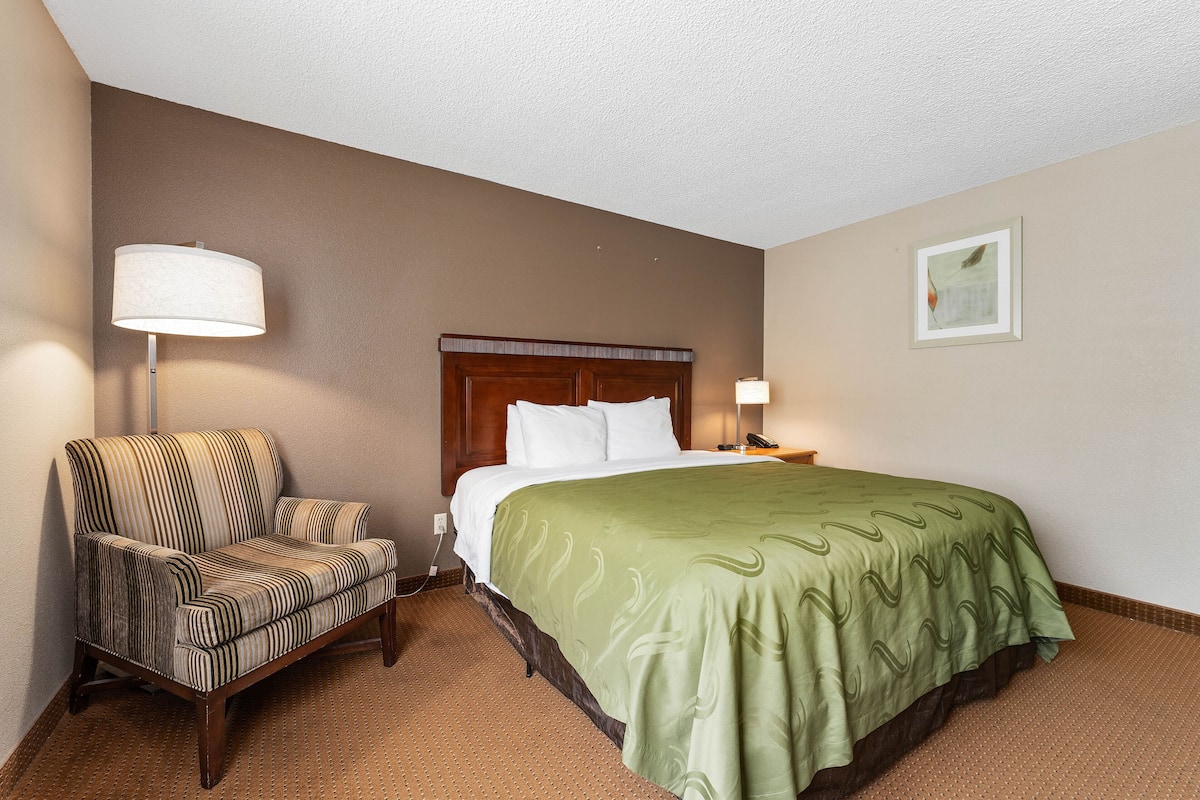 Down comforters, desk, blackout drapes, soundproofing