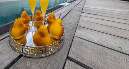 Posh South Beach Hostel