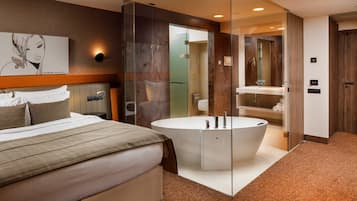 Lifestyle room | Premium-sengetøj, senge med madrasser af memory foam, minibar
