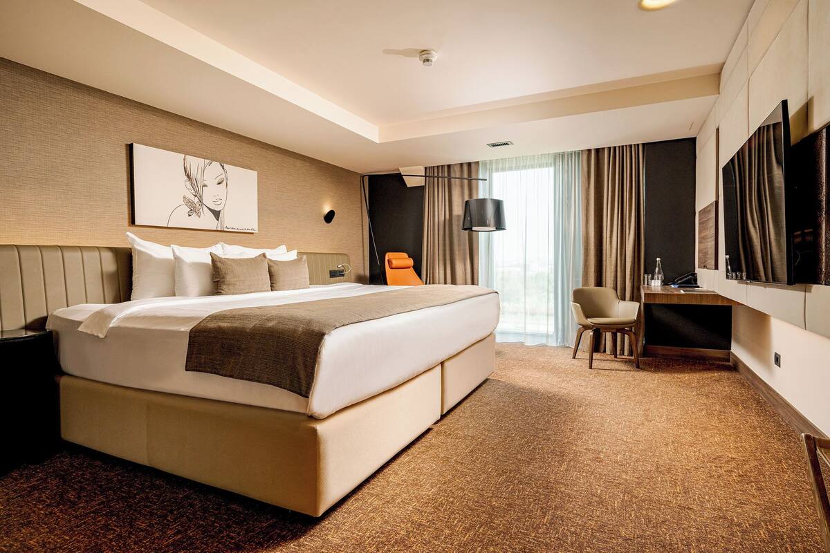 executive double or twin room | premium bedding, memory-foam beds, minibar, in-room safe