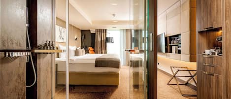 Executive kamer, 1 twee- of 2 eenpersoonsbedden | Luxe beddengoed, bedden met traagschuimmatras, een minibar