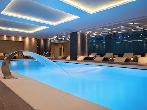 Kronwell Brasov Hotel