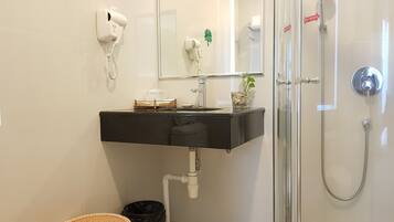 Superior Single Room, Non Smoking | Bathroom | Shower, rainfall showerhead, designer toiletries, hair dryer