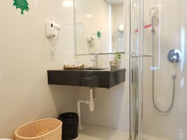 Shower, rainfall showerhead, designer toiletries, hair dryer