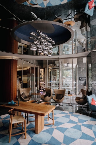 Renaissance Izmir Hotel