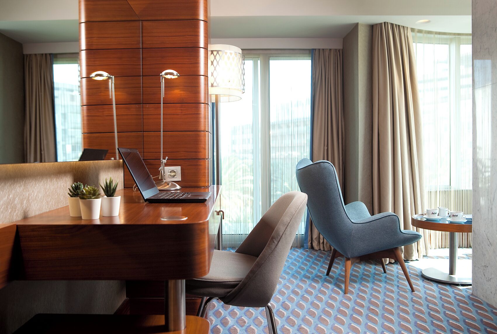 Photo - Renaissance Izmir Hotel