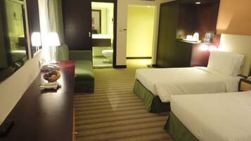 Standard Twin Room, Non Smoking | Living area | LED TV, fireplace, DVD player