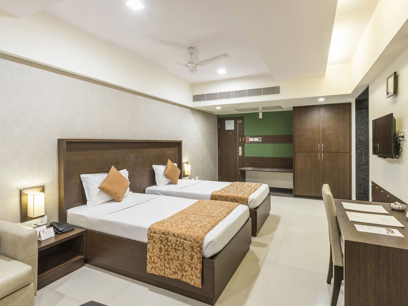 Minibar, in-room safe, rollaway beds, free WiFi