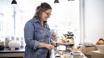 Desayuno bufé gratuito y diario